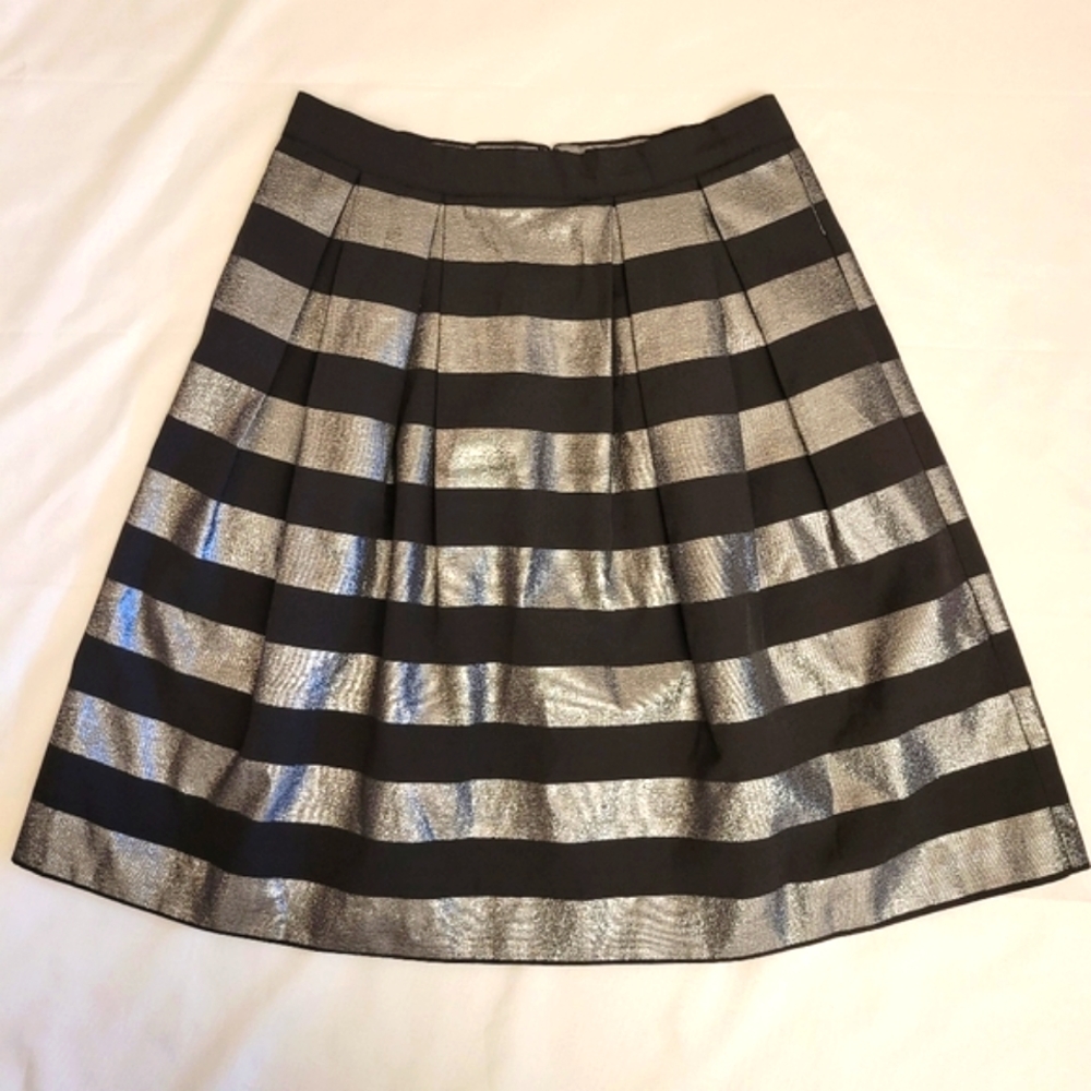 Soaked In Luxury Pleated Midi Silver/Metallic & Black Sz M